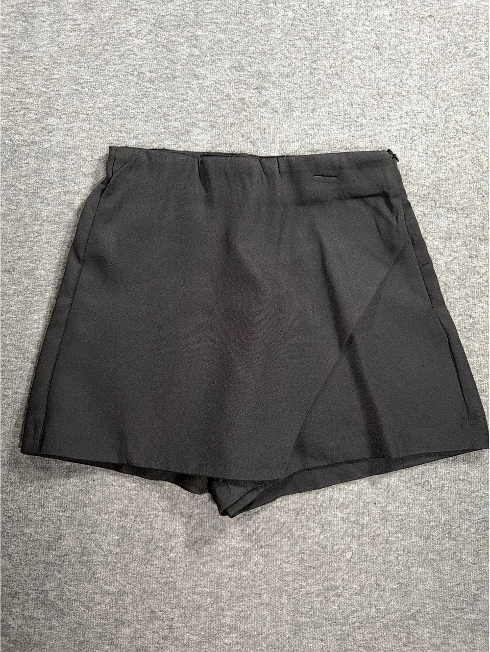 Mable Black Skort Diagonal Hem, Size Small MST7470